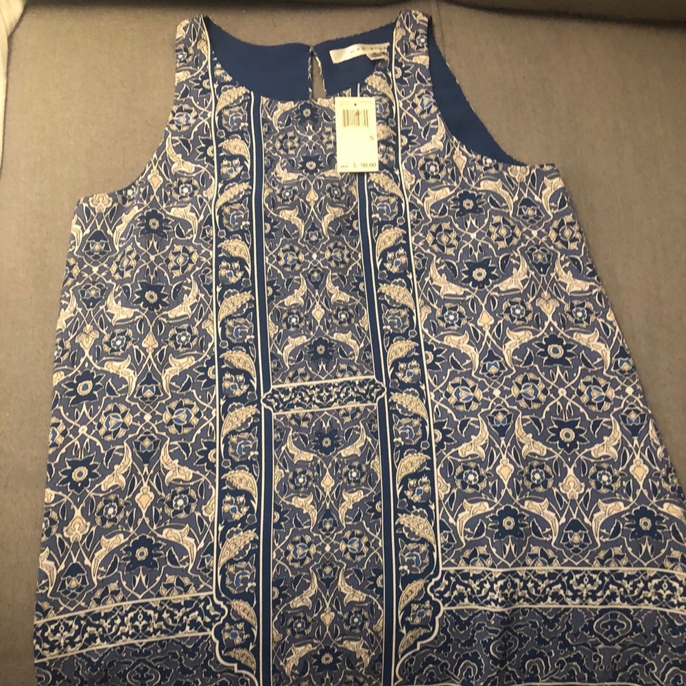 Geometric Max Studio Top
